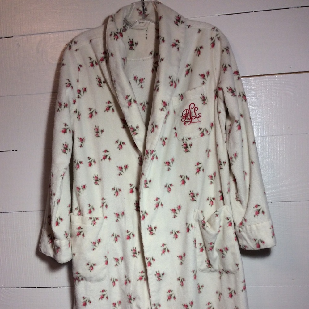 Microfiber, super soft Ralph Lauren Robe with belt